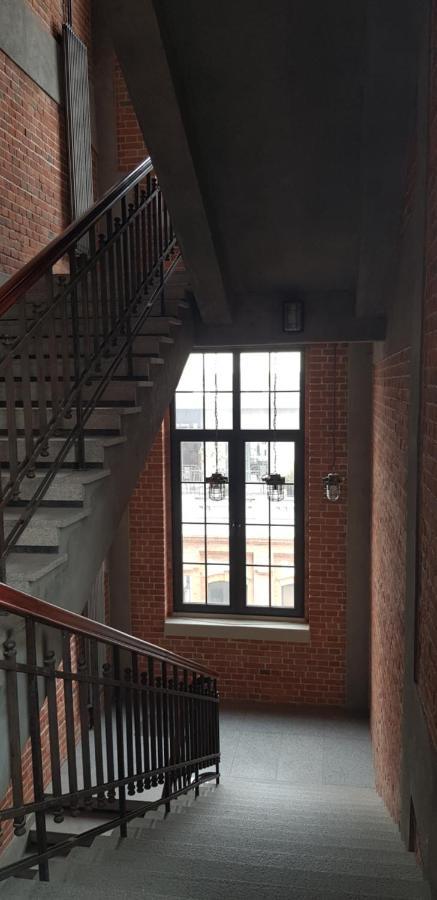 Loft Hiellego Apartment Zyrardow Bagian luar foto
