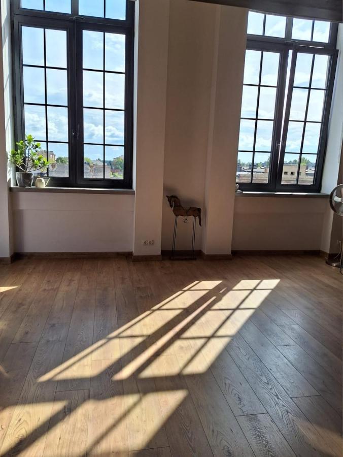 Loft Hiellego Apartment Zyrardow Bagian luar foto