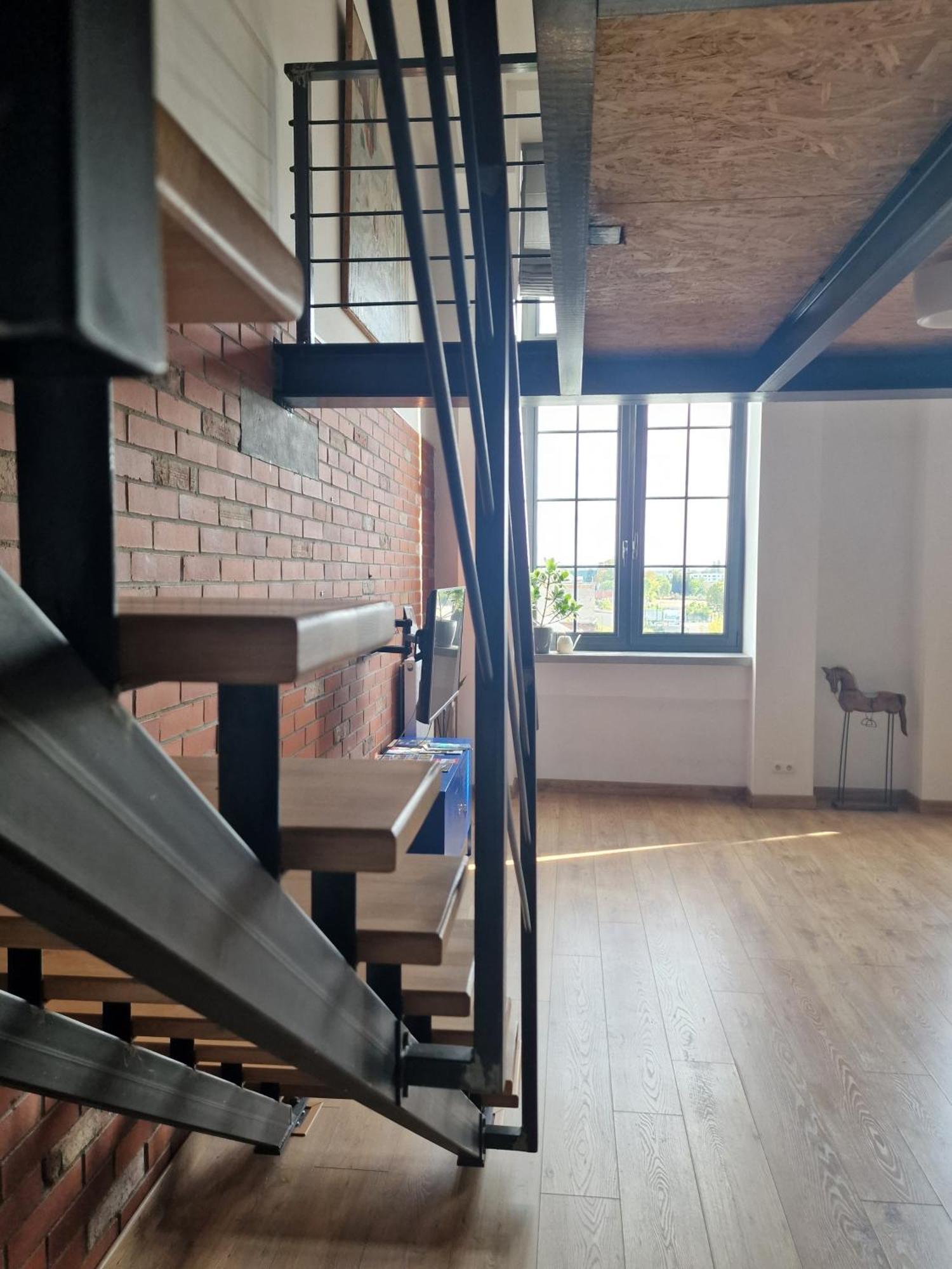 Loft Hiellego Apartment Zyrardow Bagian luar foto